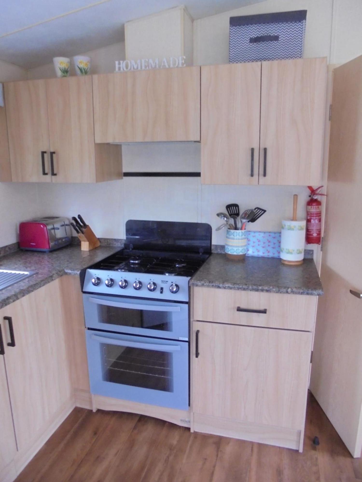 8 Berth On Southview Bowness Central Heated Скегнес Екстериор снимка