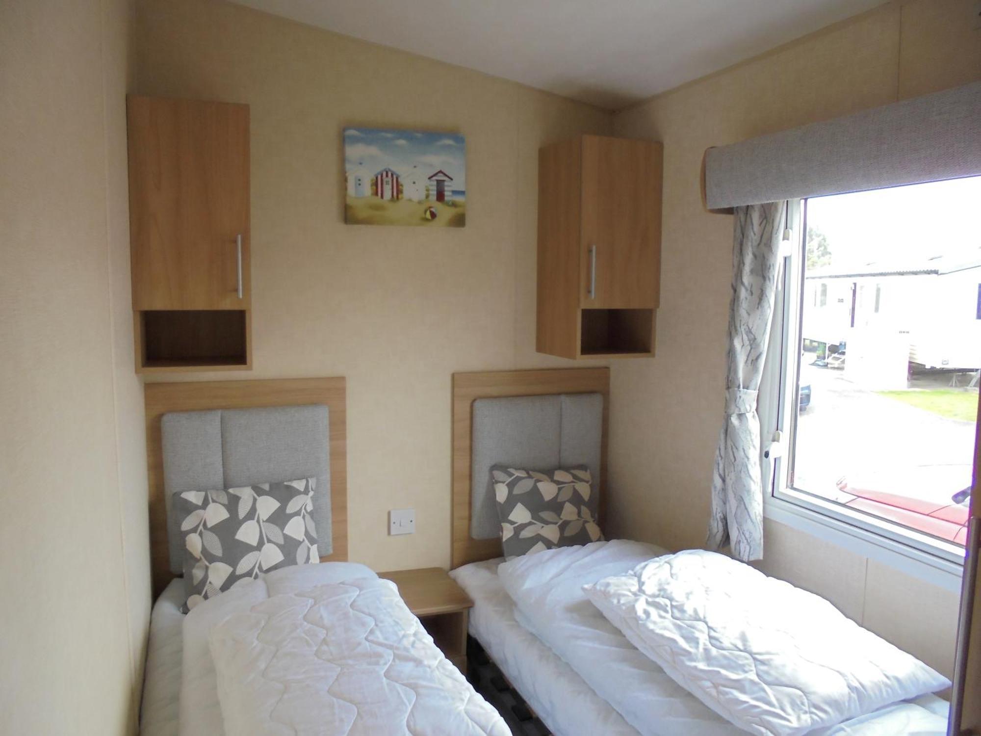 8 Berth On Southview Bowness Central Heated Скегнес Екстериор снимка