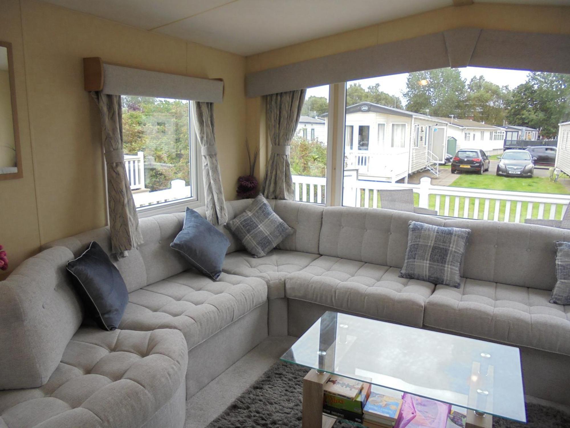 8 Berth On Southview Bowness Central Heated Скегнес Екстериор снимка